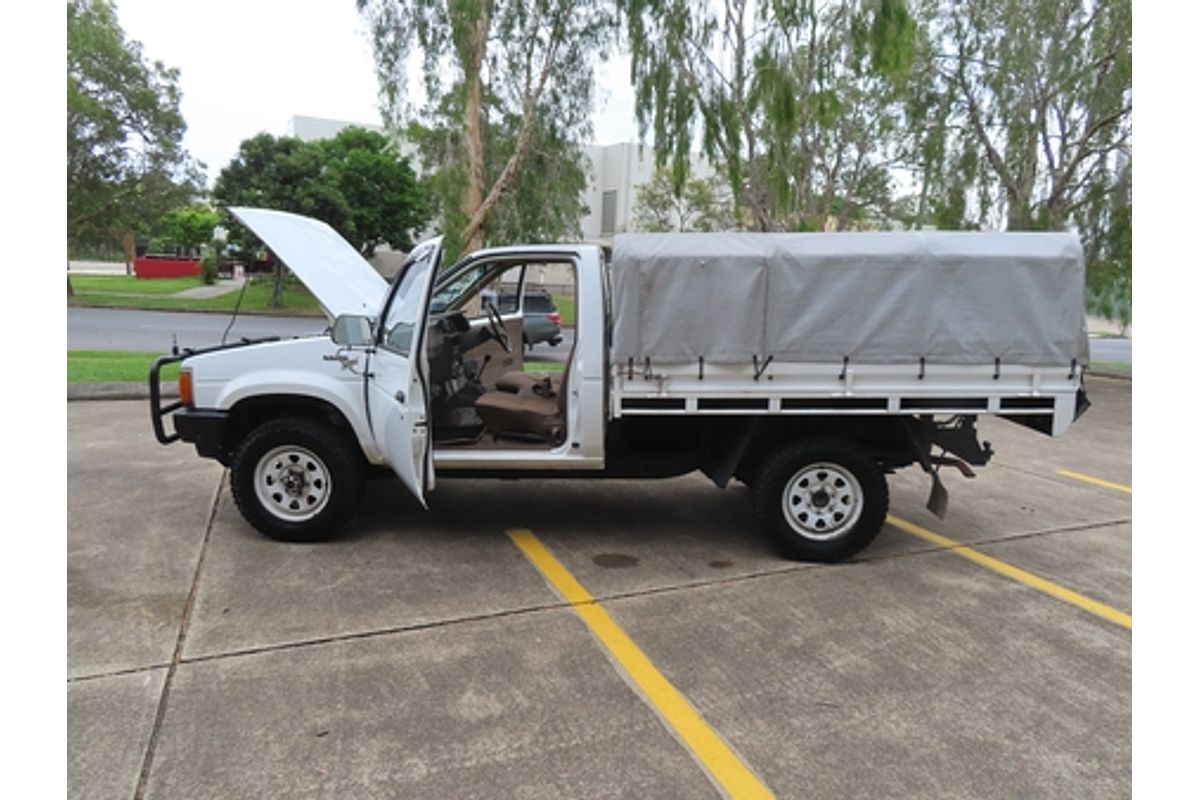 1990 Nissan Navara Nugget D21 4X4