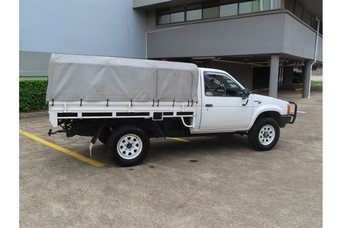 1990 Nissan Navara Nugget D21 4X4