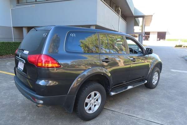 2011 Mitsubishi Challenger PB
