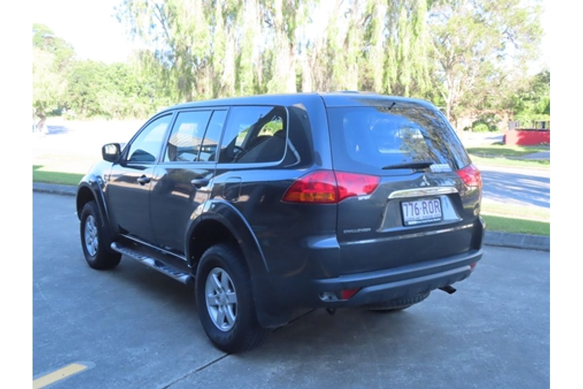 2011 Mitsubishi Challenger PB
