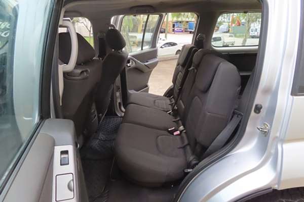 2006 Nissan Pathfinder ST R51