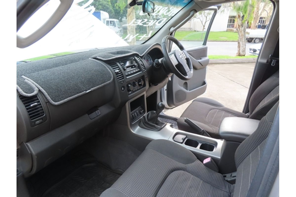 2006 Nissan Pathfinder ST R51