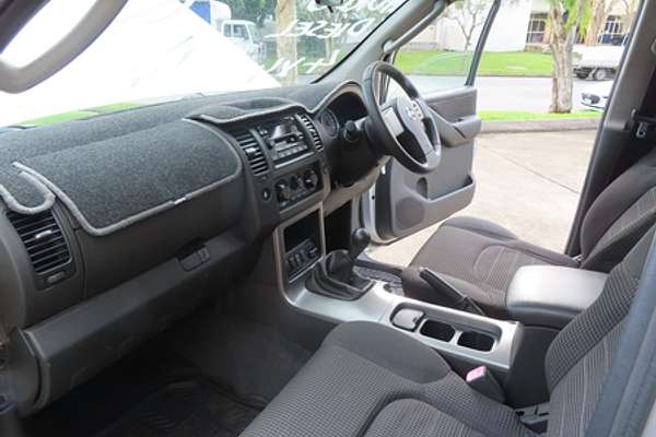 2006 Nissan Pathfinder ST R51