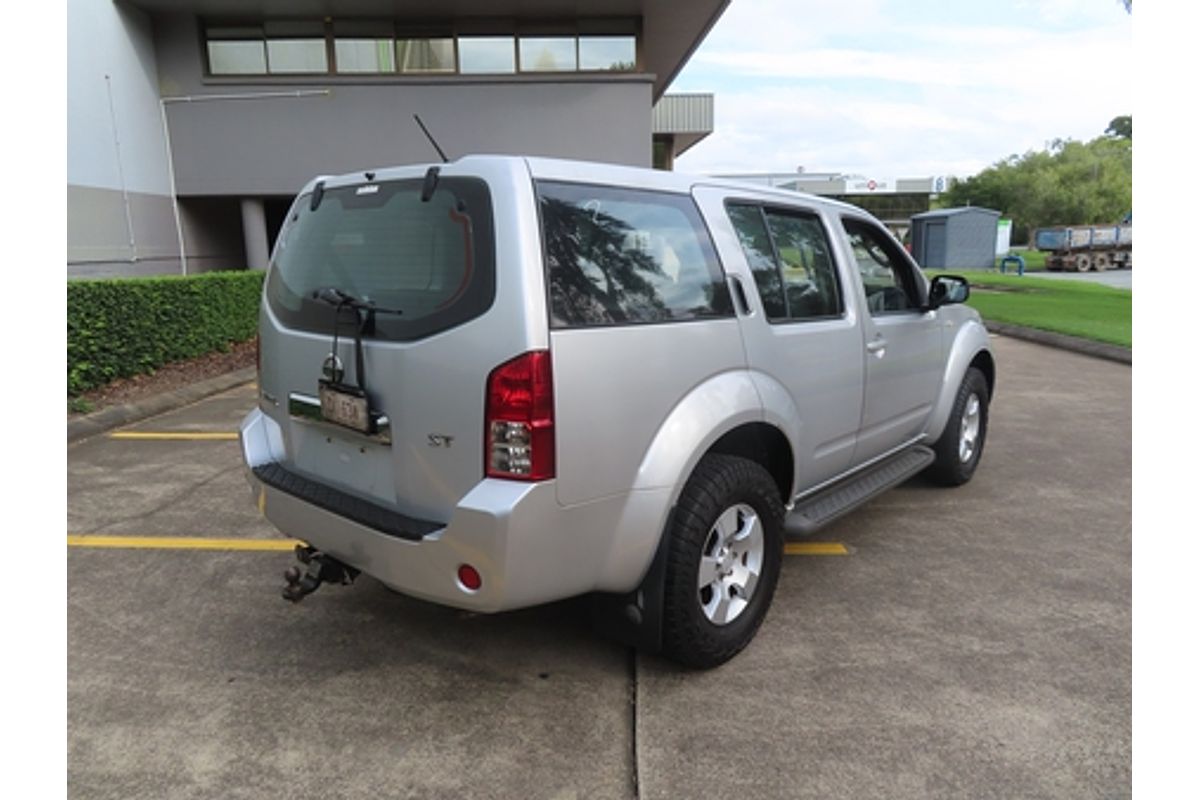 2006 Nissan Pathfinder ST R51