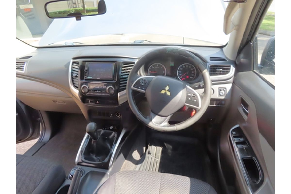 2015 Mitsubishi Triton GLS MQ 4X4