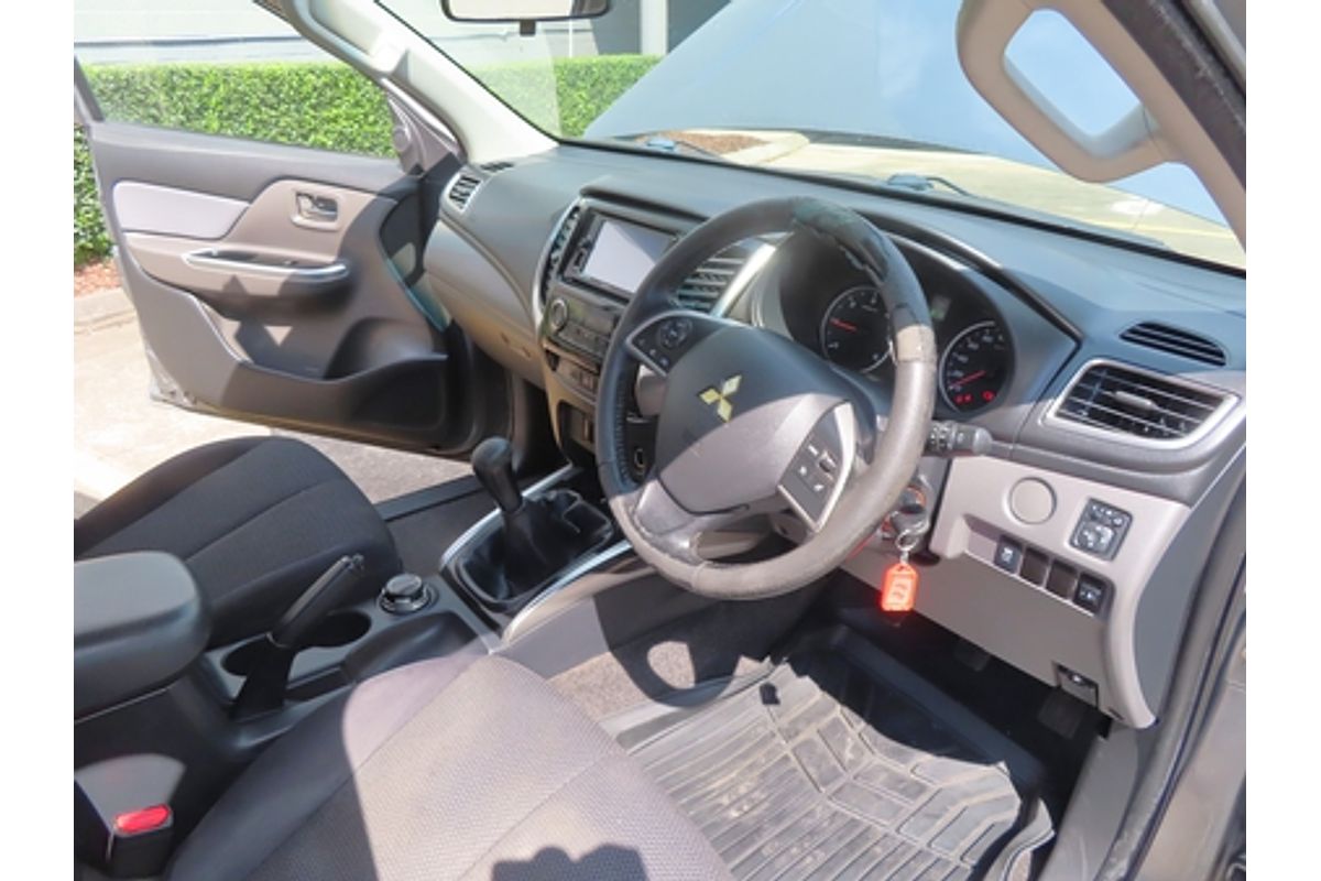 2015 Mitsubishi Triton GLS MQ 4X4