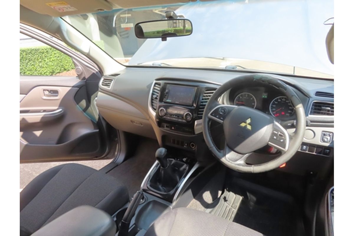 2015 Mitsubishi Triton GLS MQ 4X4