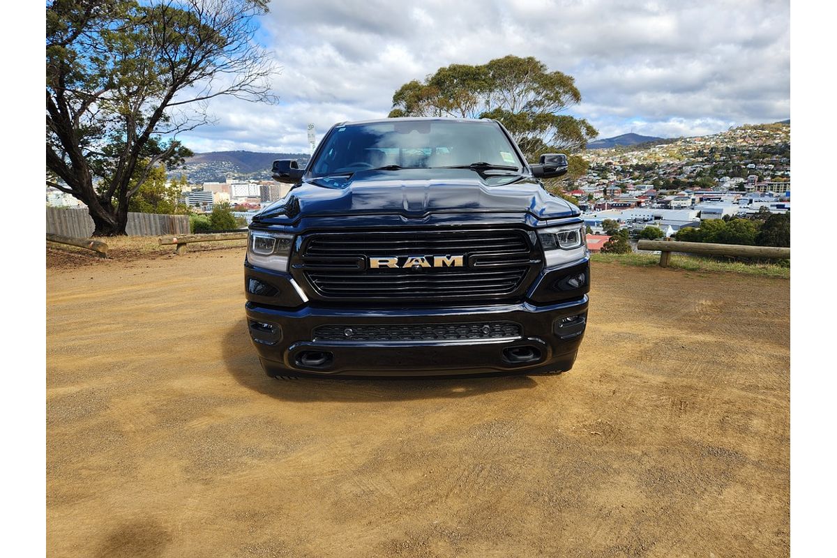 2024 RAM 1500 Laramie Sport RamBox DT 4X4 SWB