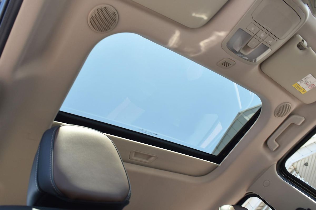 2023 Mahindra Scorpio Z8L