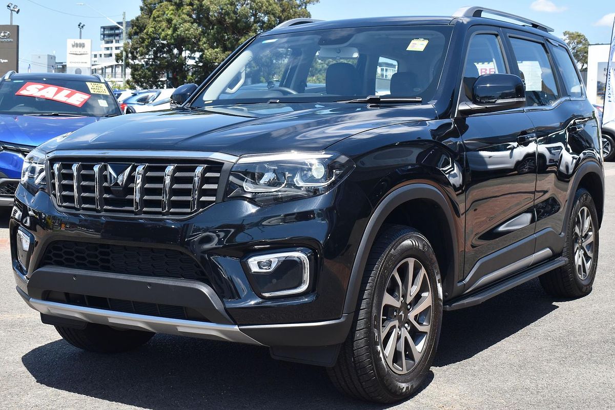 2023 Mahindra Scorpio Z8L