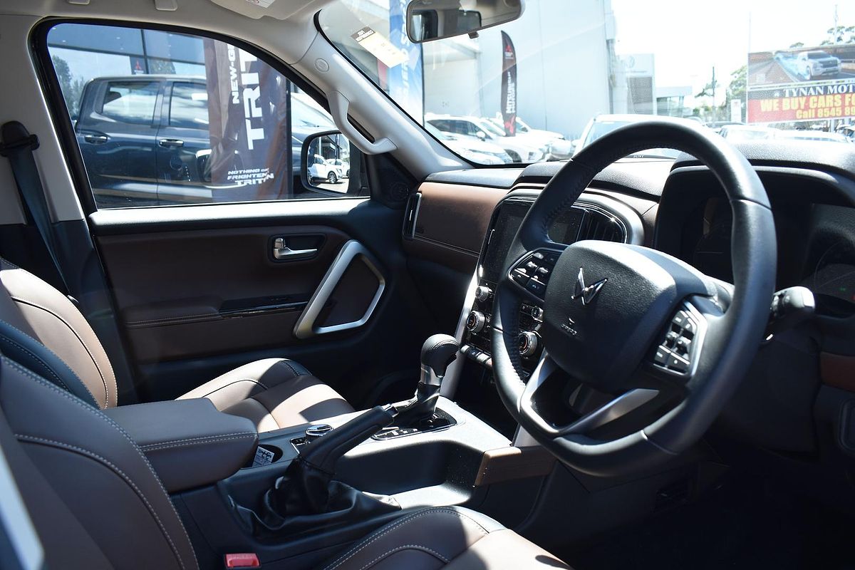 2023 Mahindra Scorpio Z8L