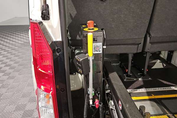 2019 Toyota Hiace Commuter GDH322R
