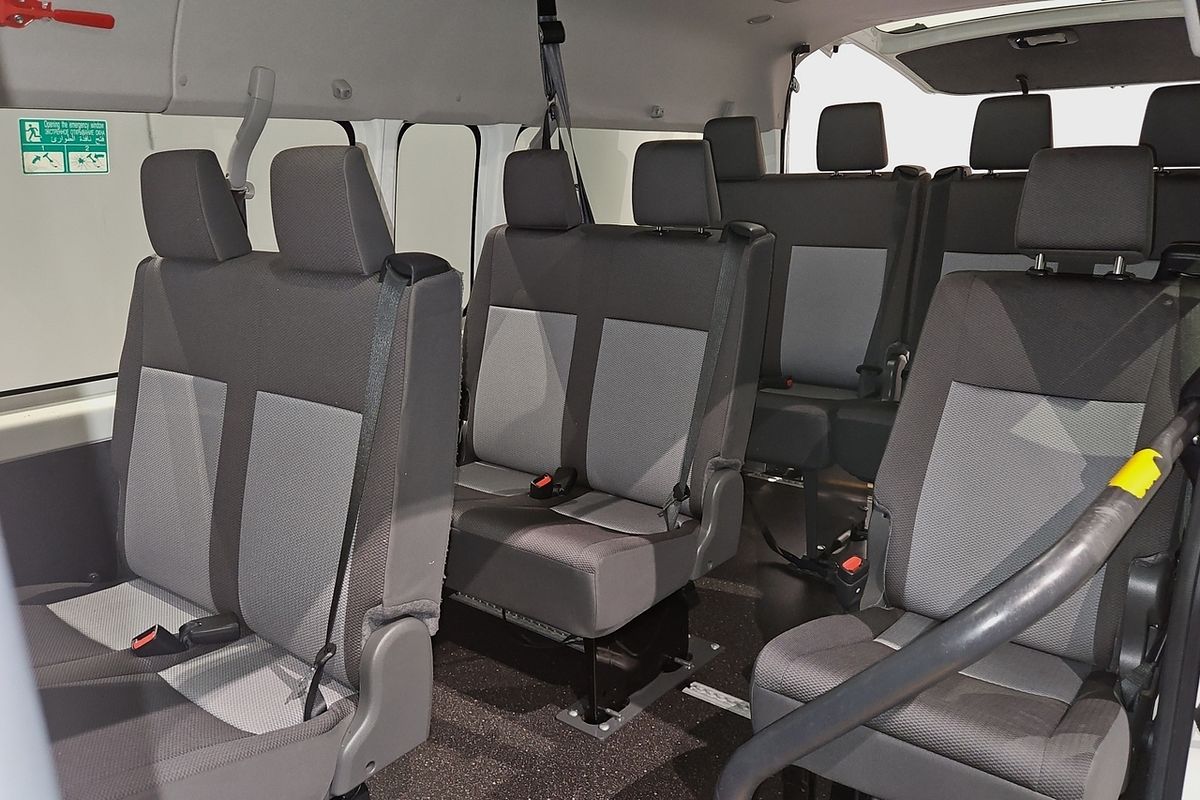 2019 Toyota Hiace Commuter GDH322R