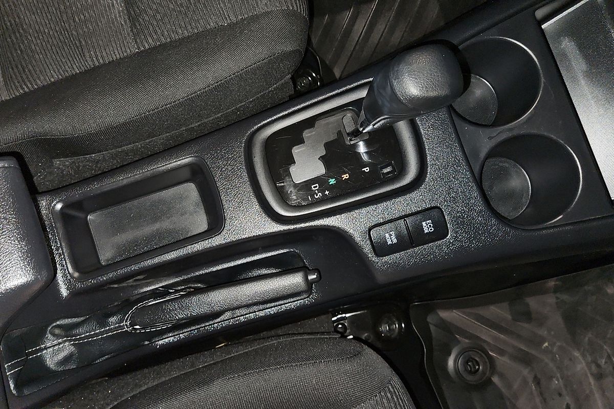 2018 Toyota Hilux SR GUN126R 4X4