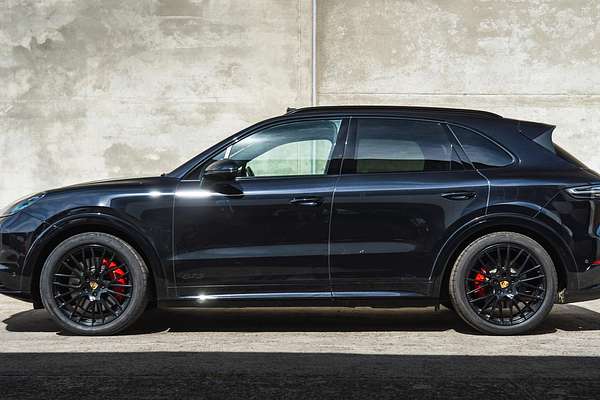 2021 Porsche Cayenne GTS 9YA