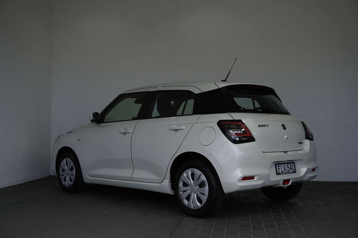 2024 Suzuki Swift Hybrid UZ