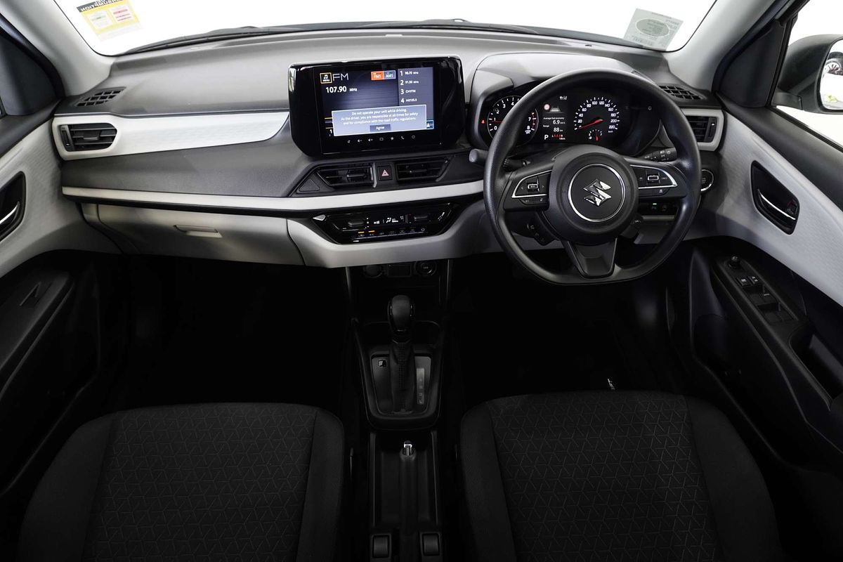 2024 Suzuki Swift Hybrid UZ