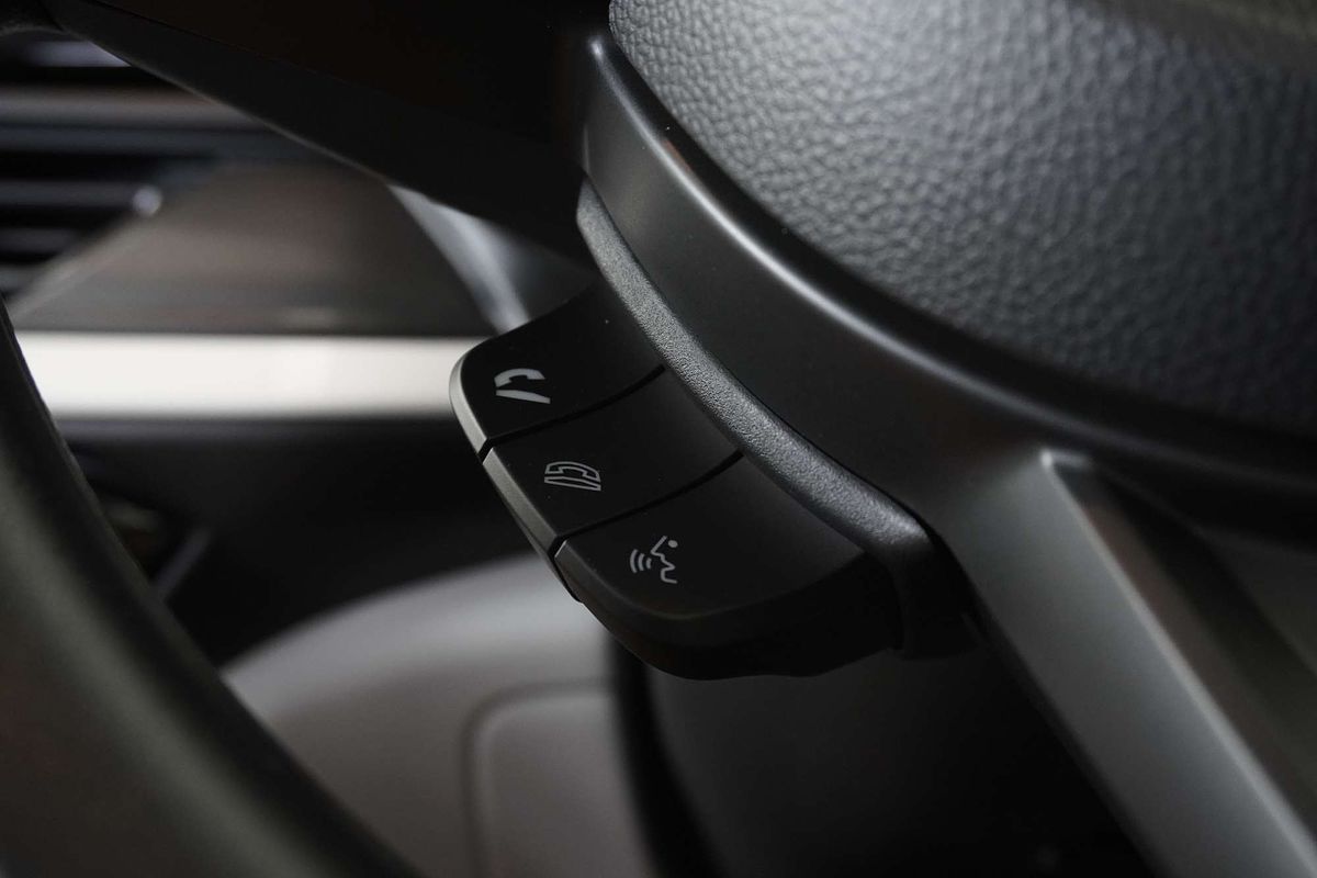 2024 Suzuki Swift Hybrid UZ