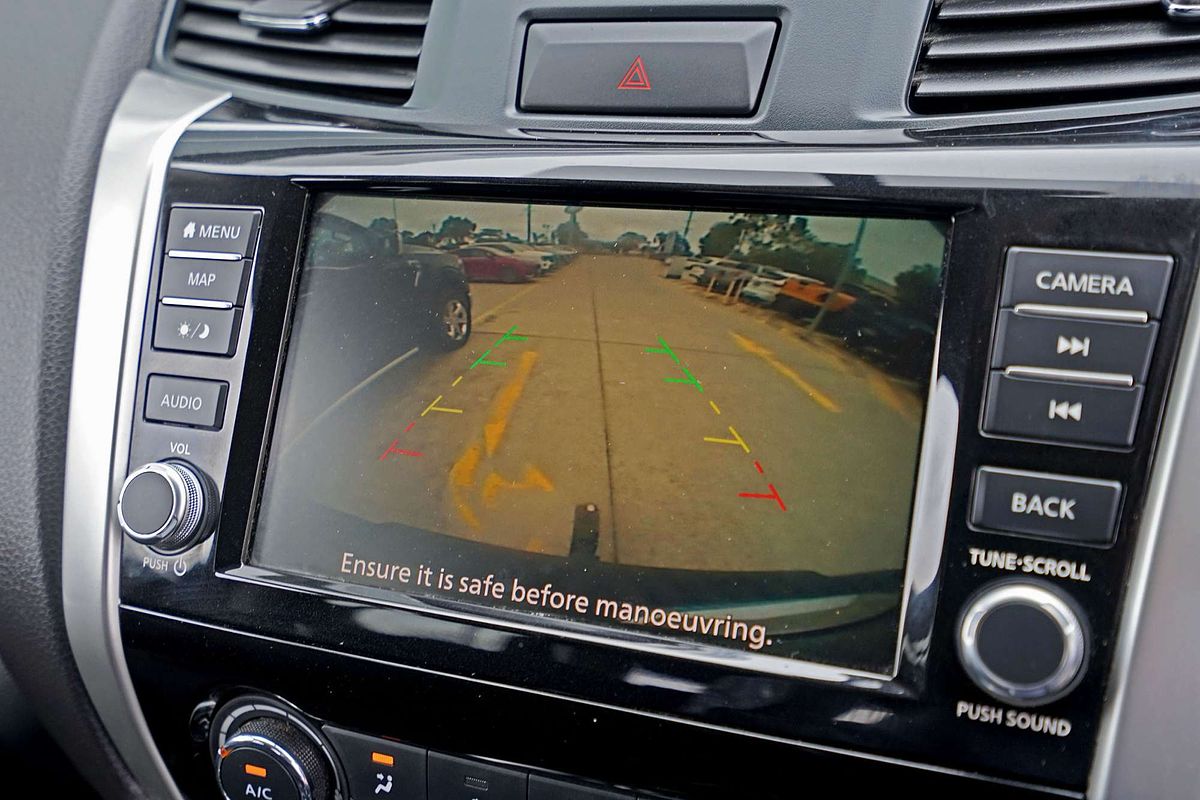 2019 Nissan Navara ST D23 Series 4 4X4