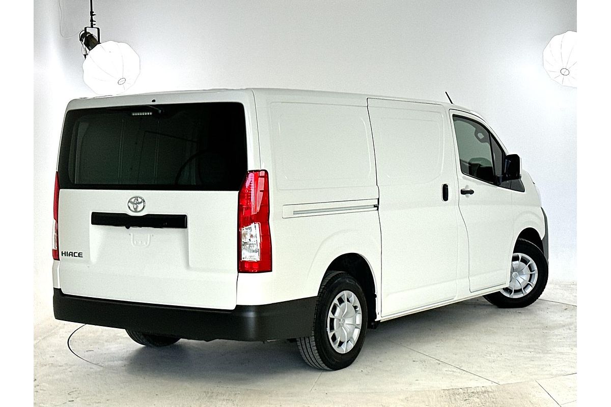 2021 Toyota Hiace GDH300R