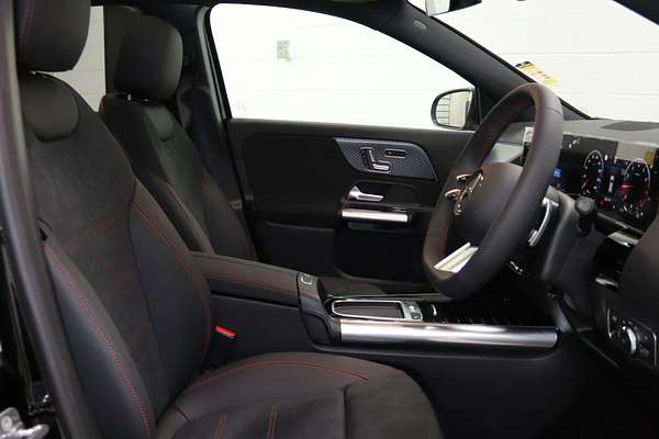 2024 Mercedes-Benz GLA-Class GLA200 H247
