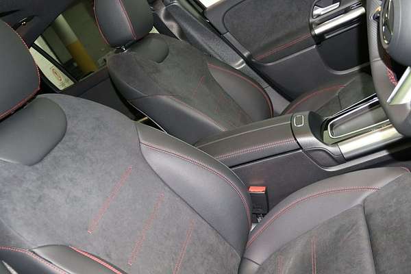 2024 Mercedes-Benz GLA-Class GLA200 H247