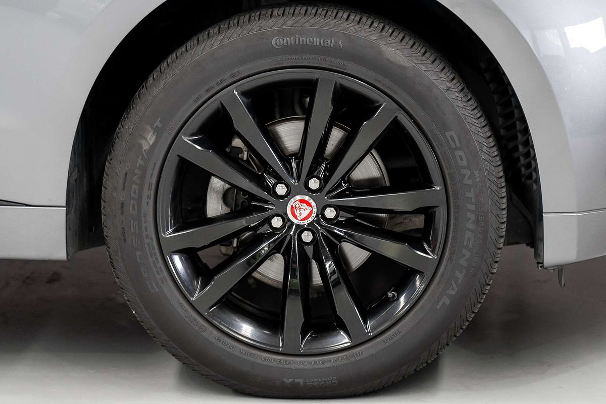 2019 Jaguar F-PACE 20d R-Sport X761