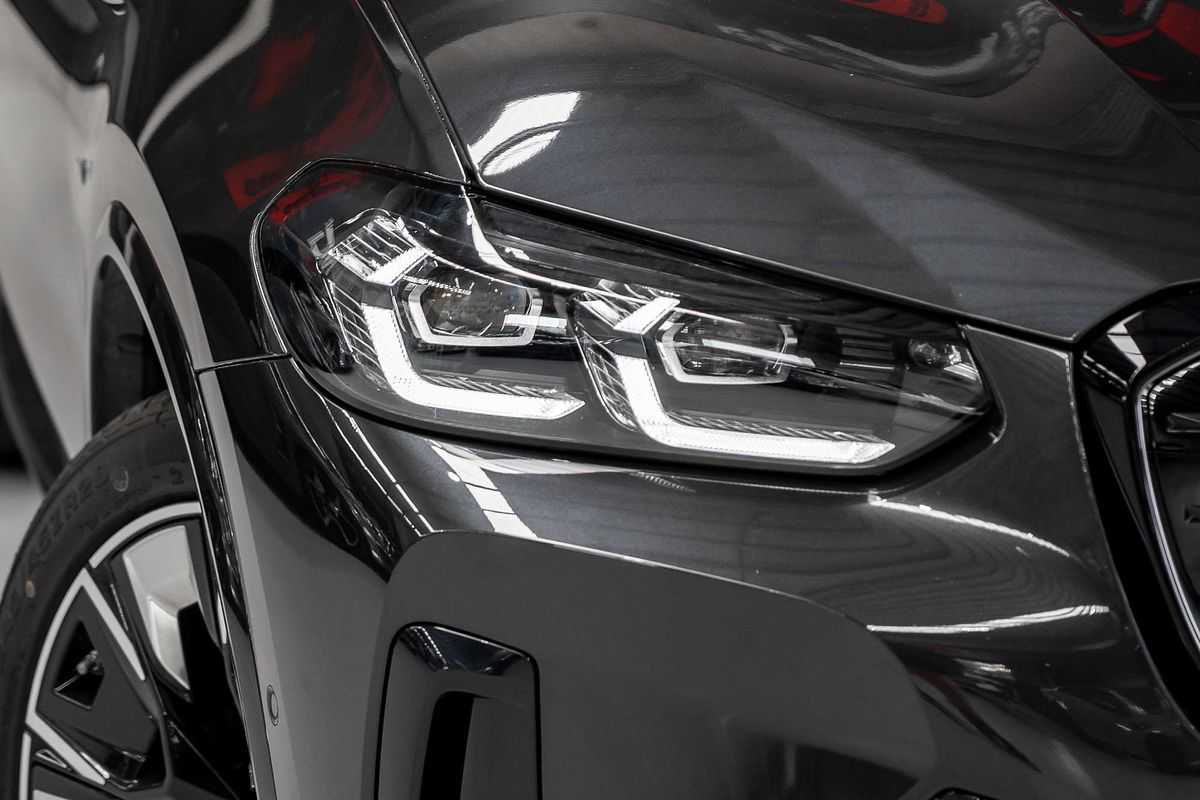 2023 BMW iX3 M Sport G08