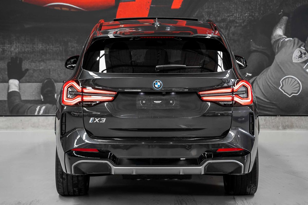 2023 BMW iX3 M Sport G08