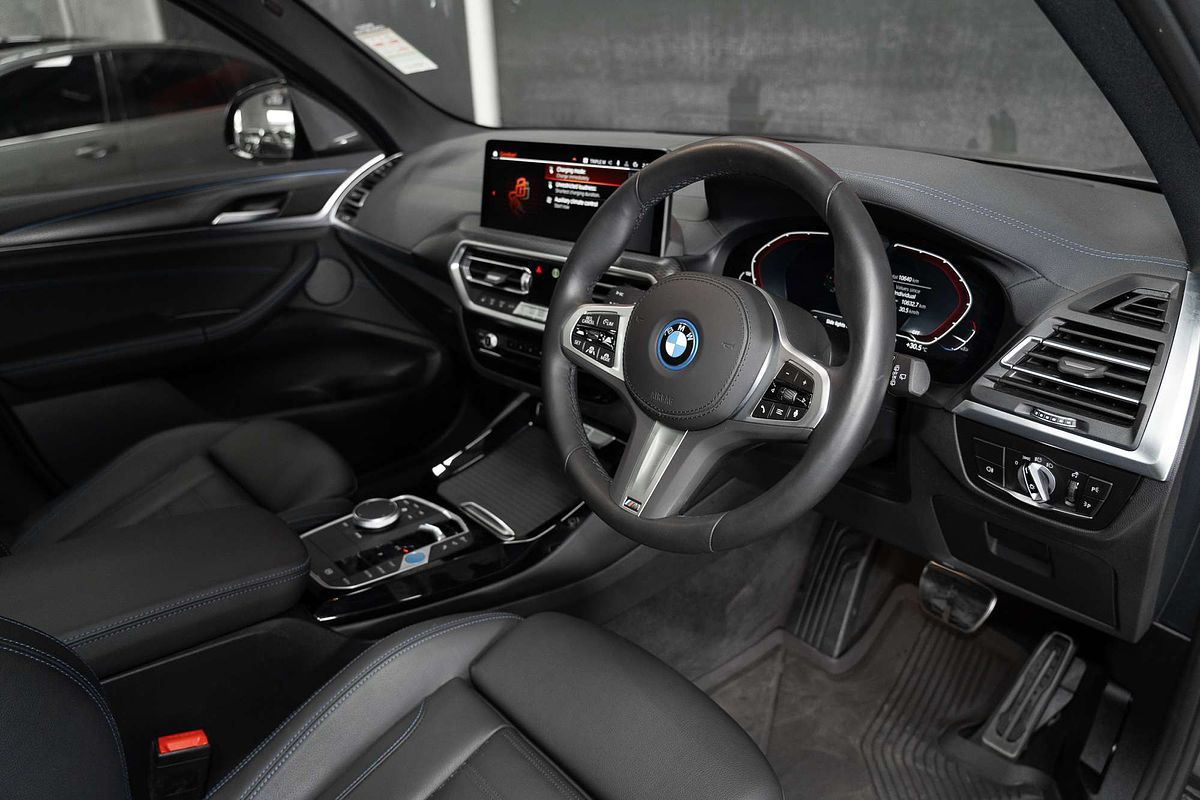 2023 BMW iX3 M Sport G08