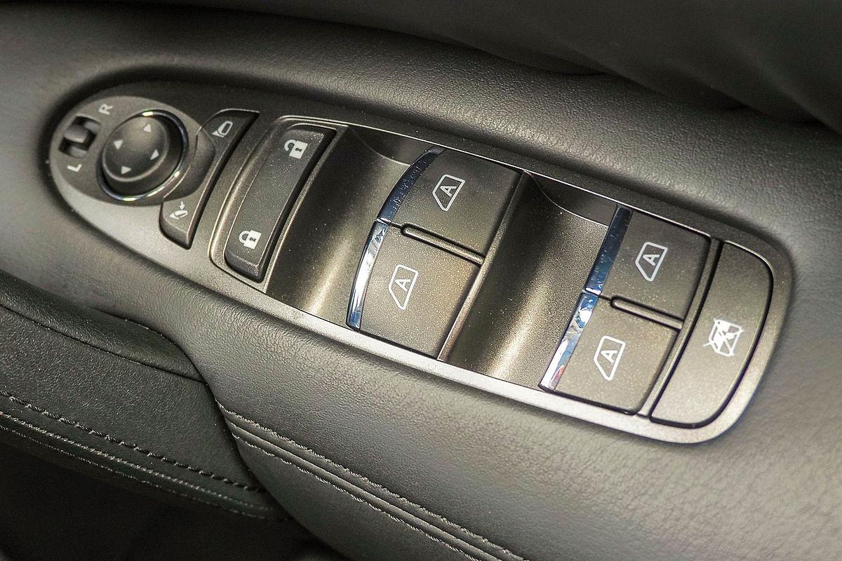 2023 Nissan Patrol Ti-L Y62