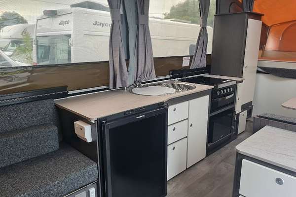 2019 Jayco SWAN CAMPER OB.19CP