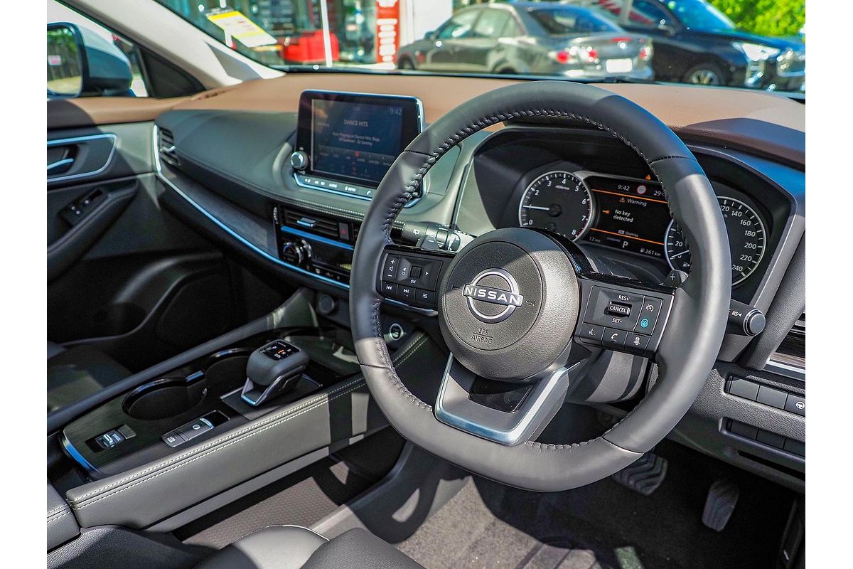 2024 Nissan X-TRAIL ST-L T33