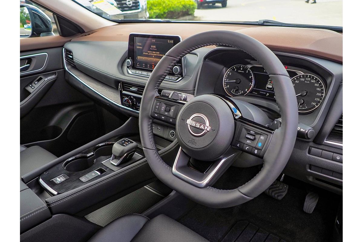 2024 Nissan X-TRAIL ST-L T33