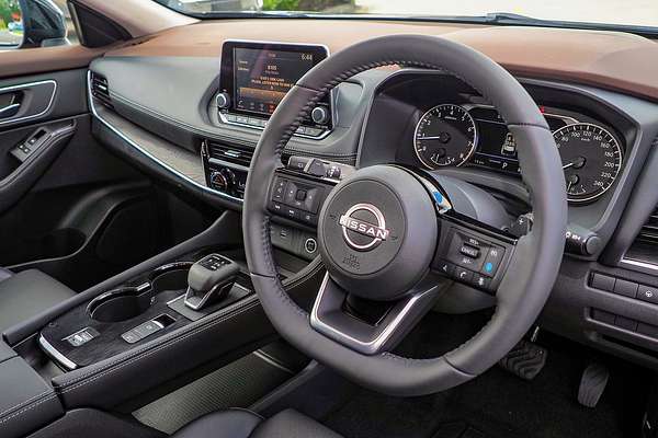 2024 Nissan X-TRAIL ST-L T33