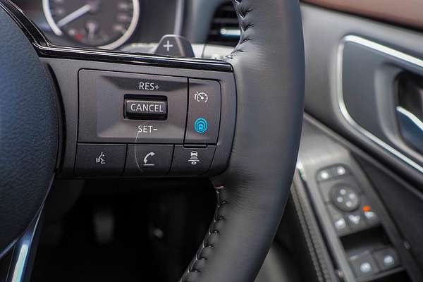 2024 Nissan X-TRAIL ST-L T33