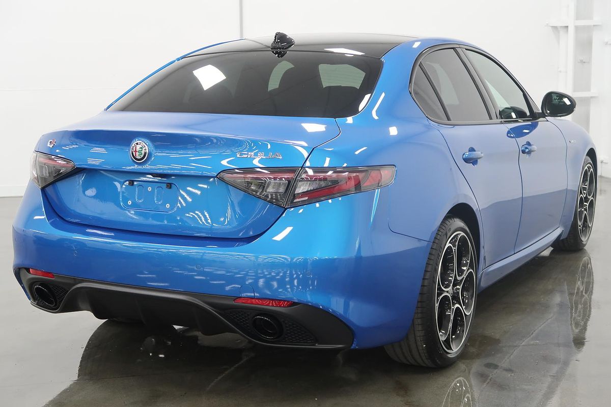 2023 Alfa Romeo Giulia Veloce Series 4