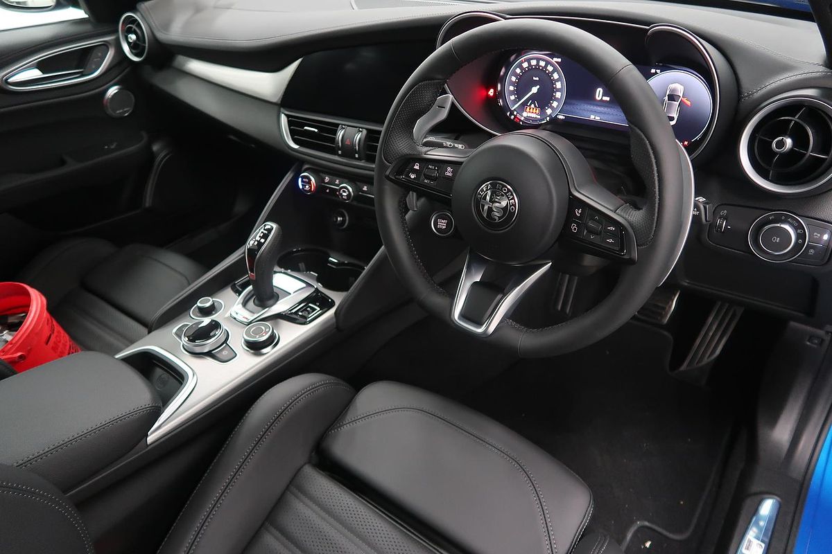 2023 Alfa Romeo Giulia Veloce Series 4