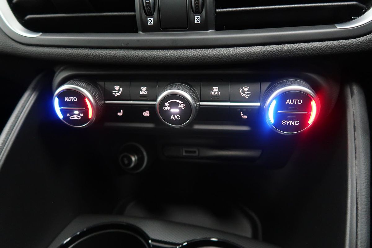 2023 Alfa Romeo Giulia Veloce Series 4