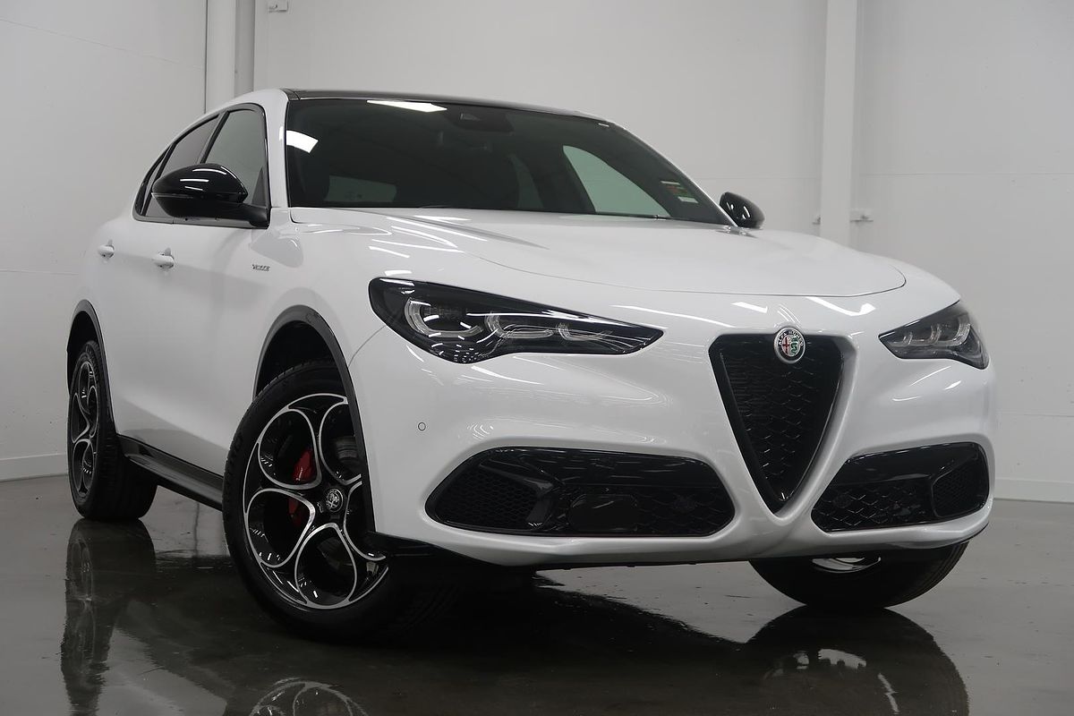 2023 Alfa Romeo Stelvio Veloce Series 4