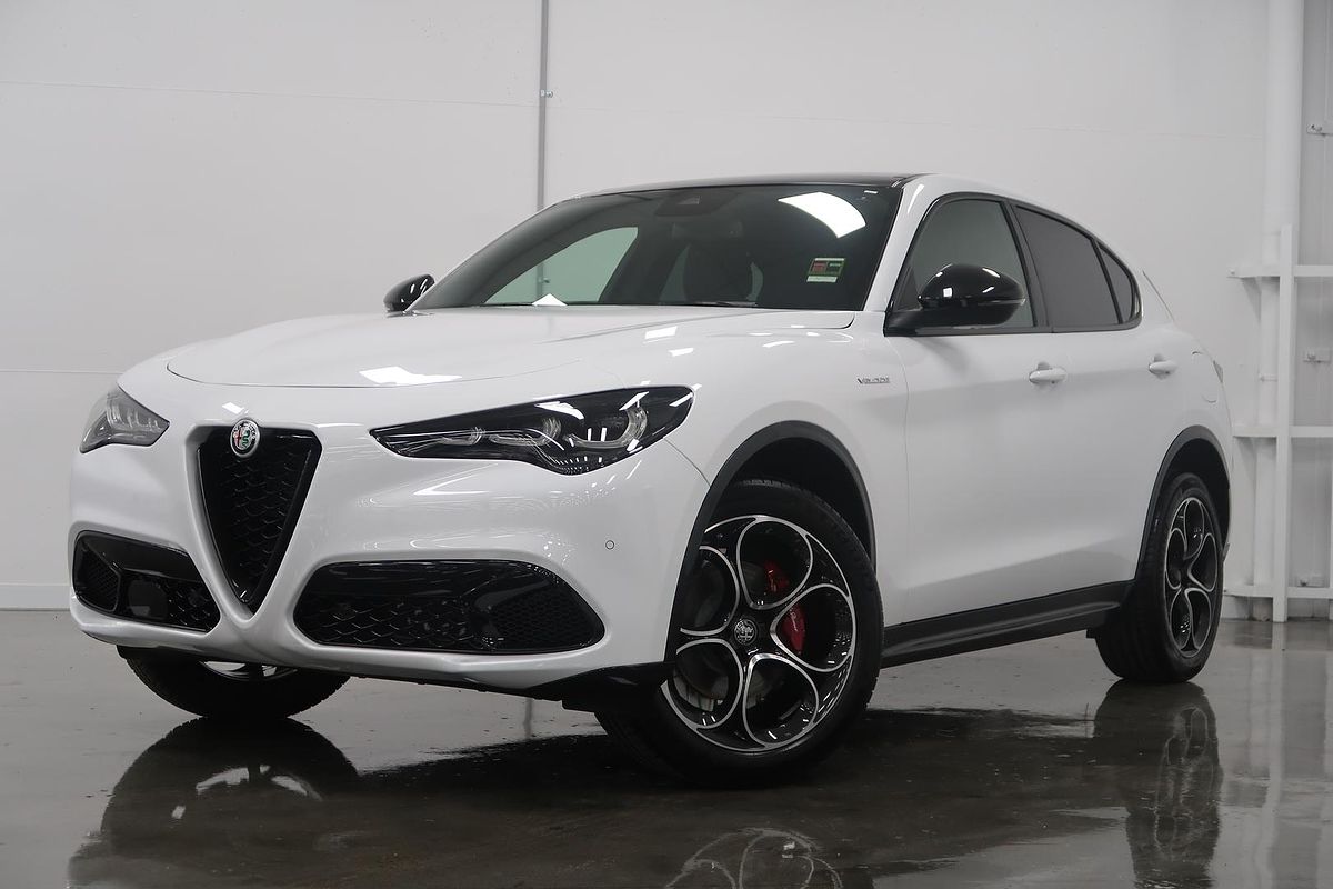 2023 Alfa Romeo Stelvio Veloce Series 4