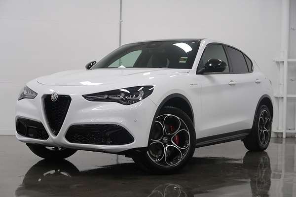 2023 Alfa Romeo Stelvio Veloce Series 4