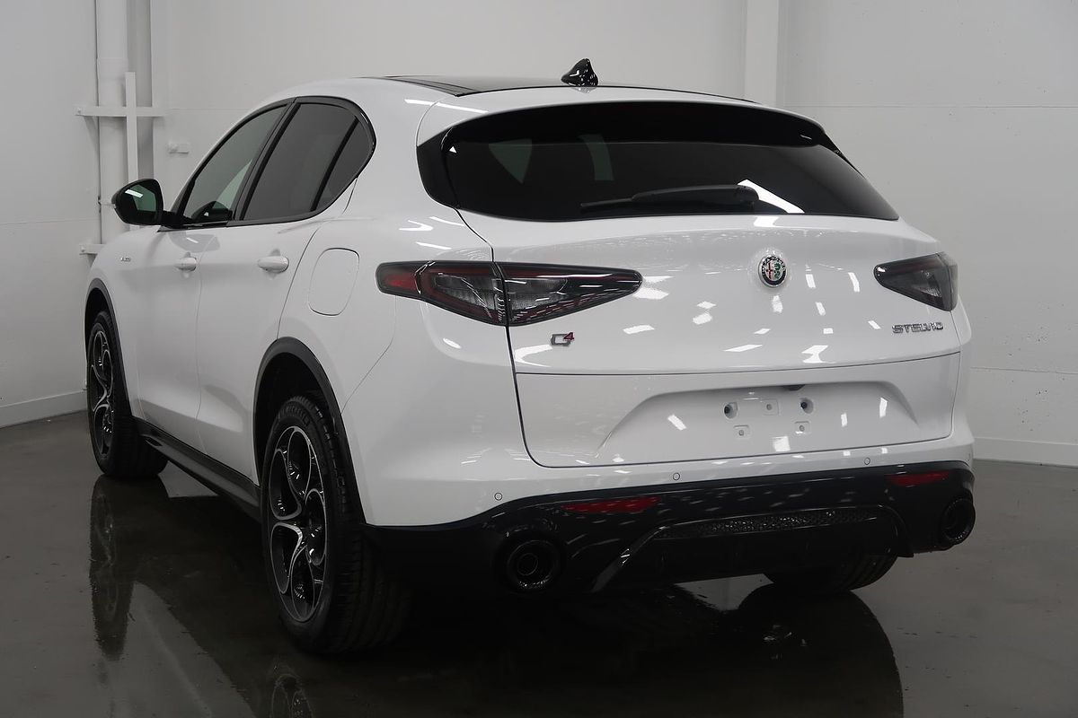2023 Alfa Romeo Stelvio Veloce Series 4