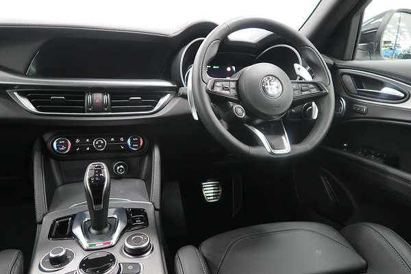2023 Alfa Romeo Stelvio Veloce Series 4