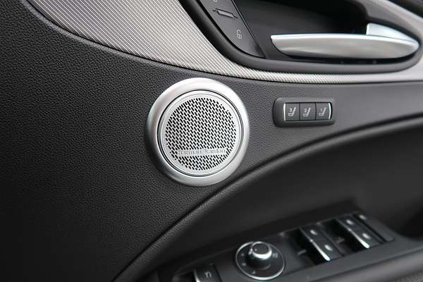 2023 Alfa Romeo Stelvio Veloce Series 4