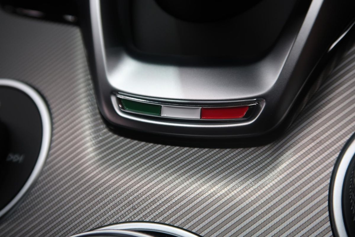 2023 Alfa Romeo Stelvio Veloce Series 4