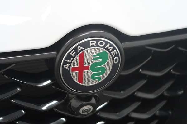 2024 Alfa Romeo Tonale Veloce Plug-In Hybrid Series 1