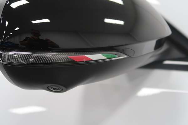 2024 Alfa Romeo Tonale Veloce Plug-In Hybrid Series 1
