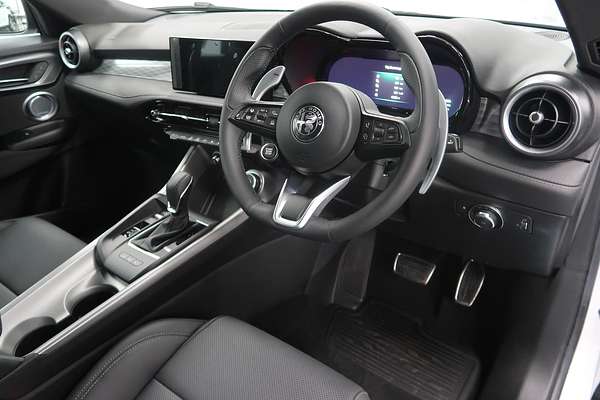 2024 Alfa Romeo Tonale Veloce Plug-In Hybrid Series 1