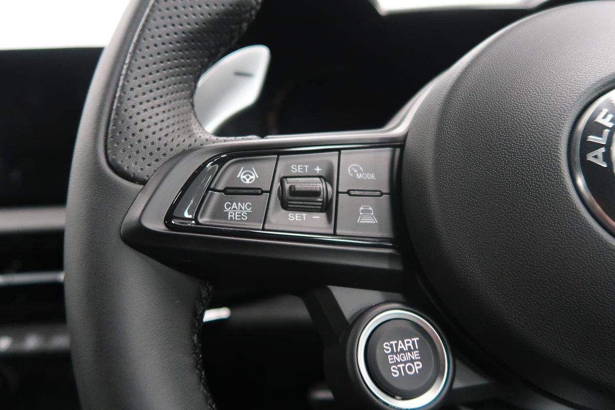 2024 Alfa Romeo Tonale Veloce Plug-In Hybrid Series 1